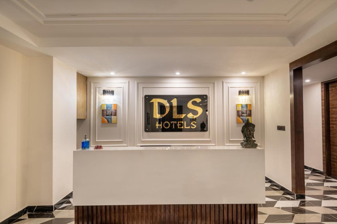Grand Luxotica By Dls Hotels Dehradun Exterior foto